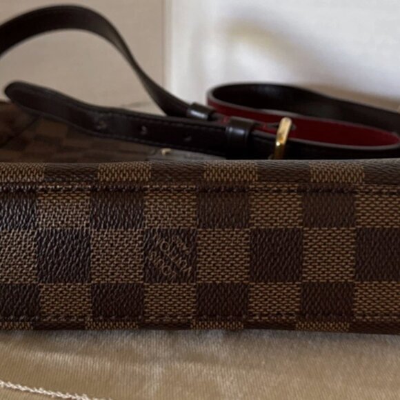 Louis Vuitton South Bank Besace - Picture 8 of 11